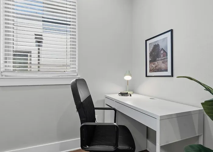 Holiday home Fashionable 2bd In The Heart Of Fortworth Cozy